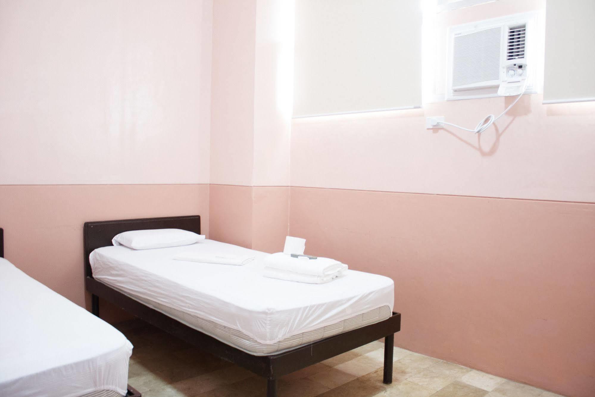 Gv Hotel - Borongan Extérieur photo
