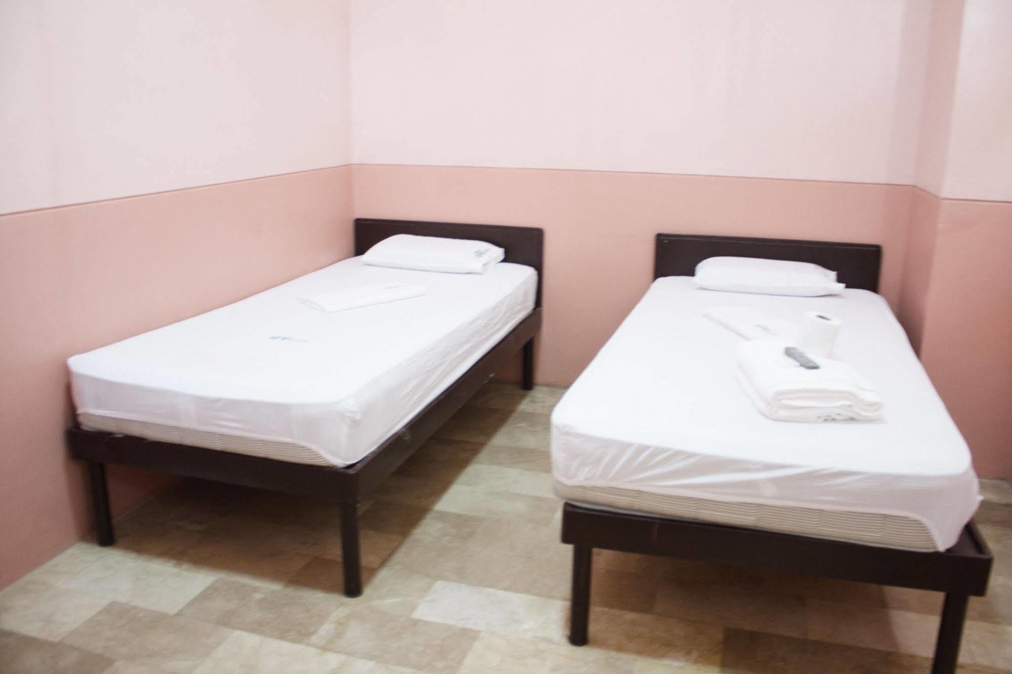 Gv Hotel - Borongan Extérieur photo