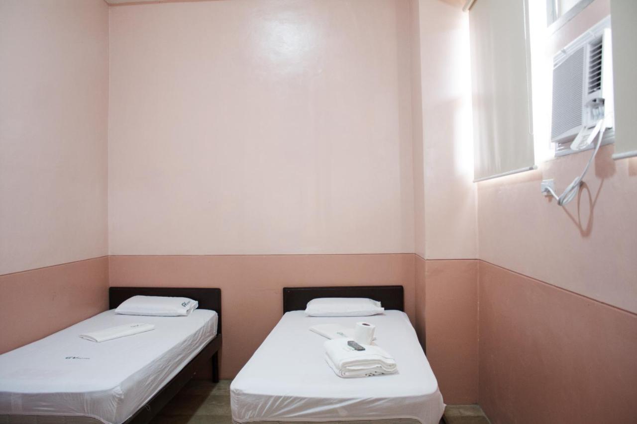 Gv Hotel - Borongan Chambre photo
